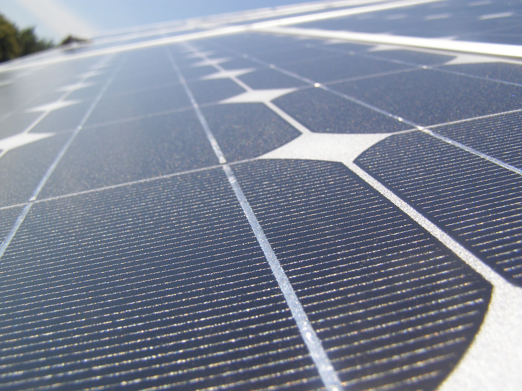 Solar panels. (Credit: (ﾉ◕ヮ◕)ﾉ*:･ﾟ✧/Flickr/File Photo)