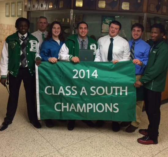 Dahl, with players and supporters from the 2014 season. (Photo: Ja'Quez Johnson/Twitter)