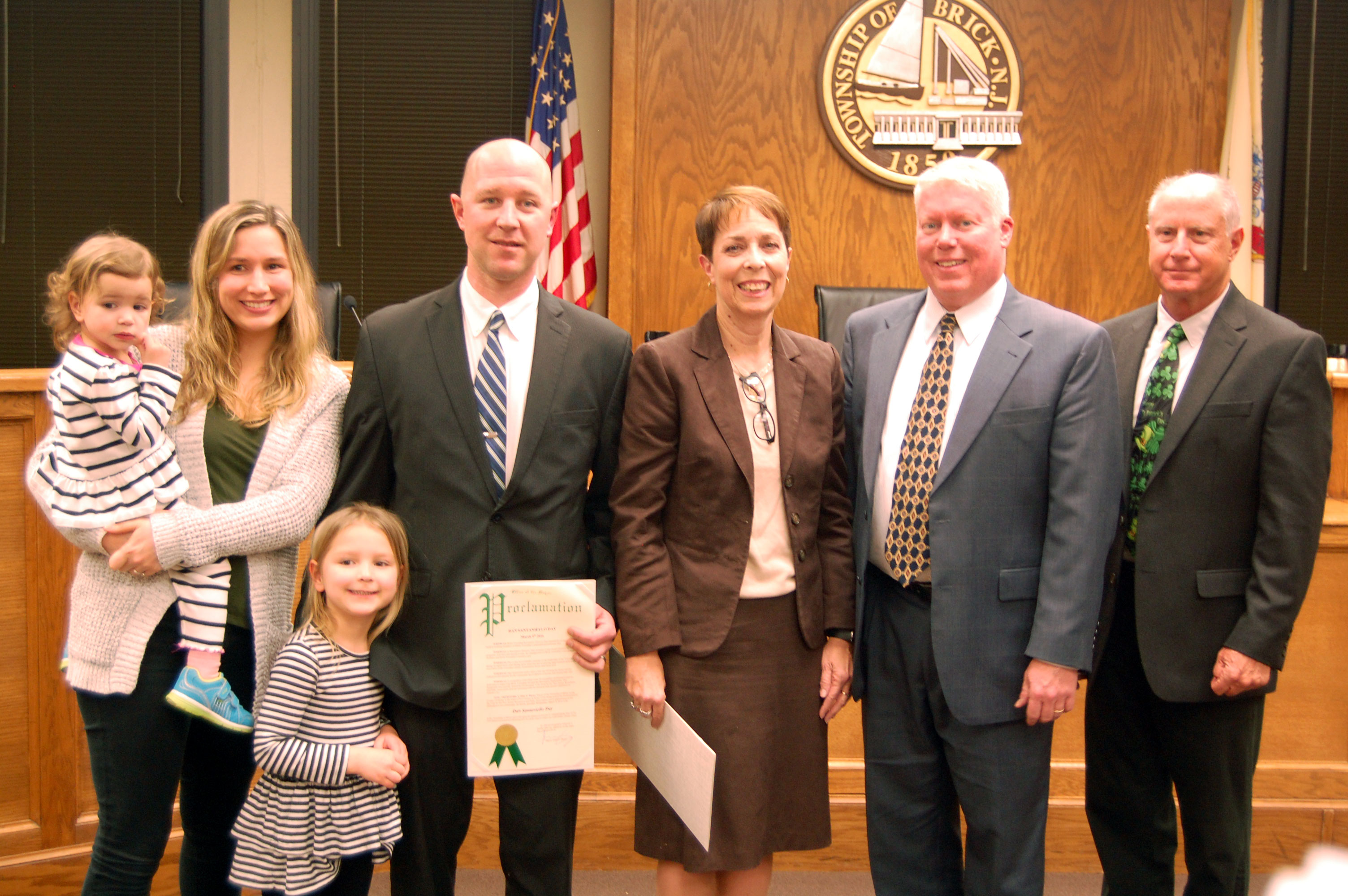 Dan Santaniello and family, alongside Councilwoman Andrea Zapcic, Mayor John Ducey and Council President Paul Mummolo (Photo: Daniel Nee)