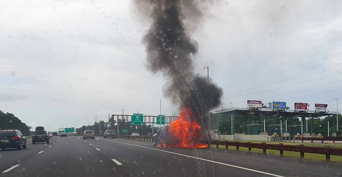 A car fire on the Garden State Parkway, Aug. 11, 2016. (Photo: Sean D'Antoni)