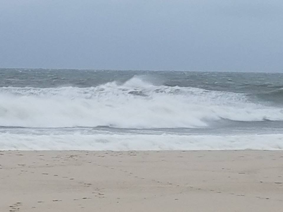 Rough surf spurred by Hurricane Jose, Seaside Heights, N.J., Sept. 19, 2017. (Photo: Daniel Nee)