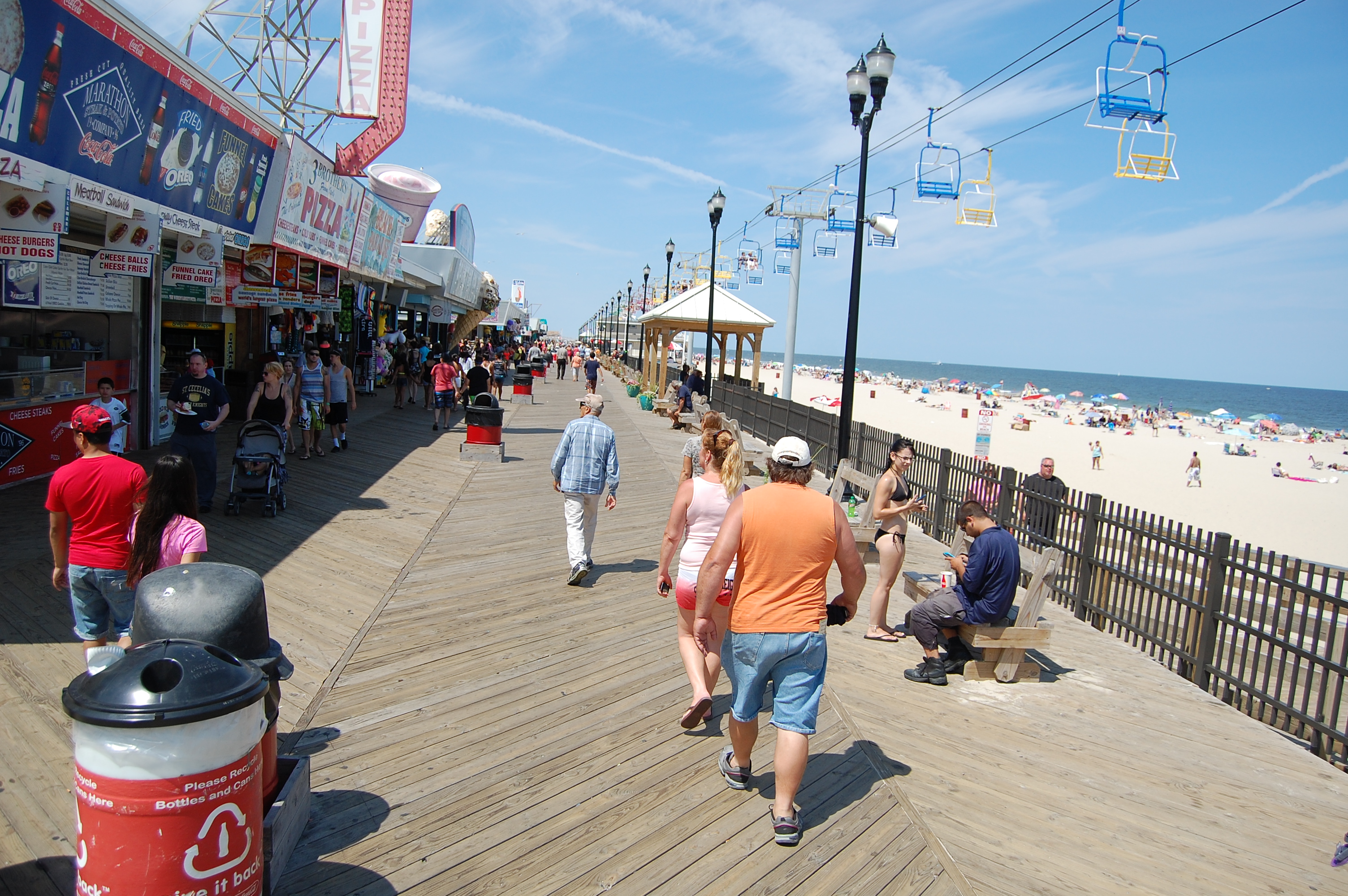 The Seaside Heights beach and boardwalk. (Photo: Daniel Nee)