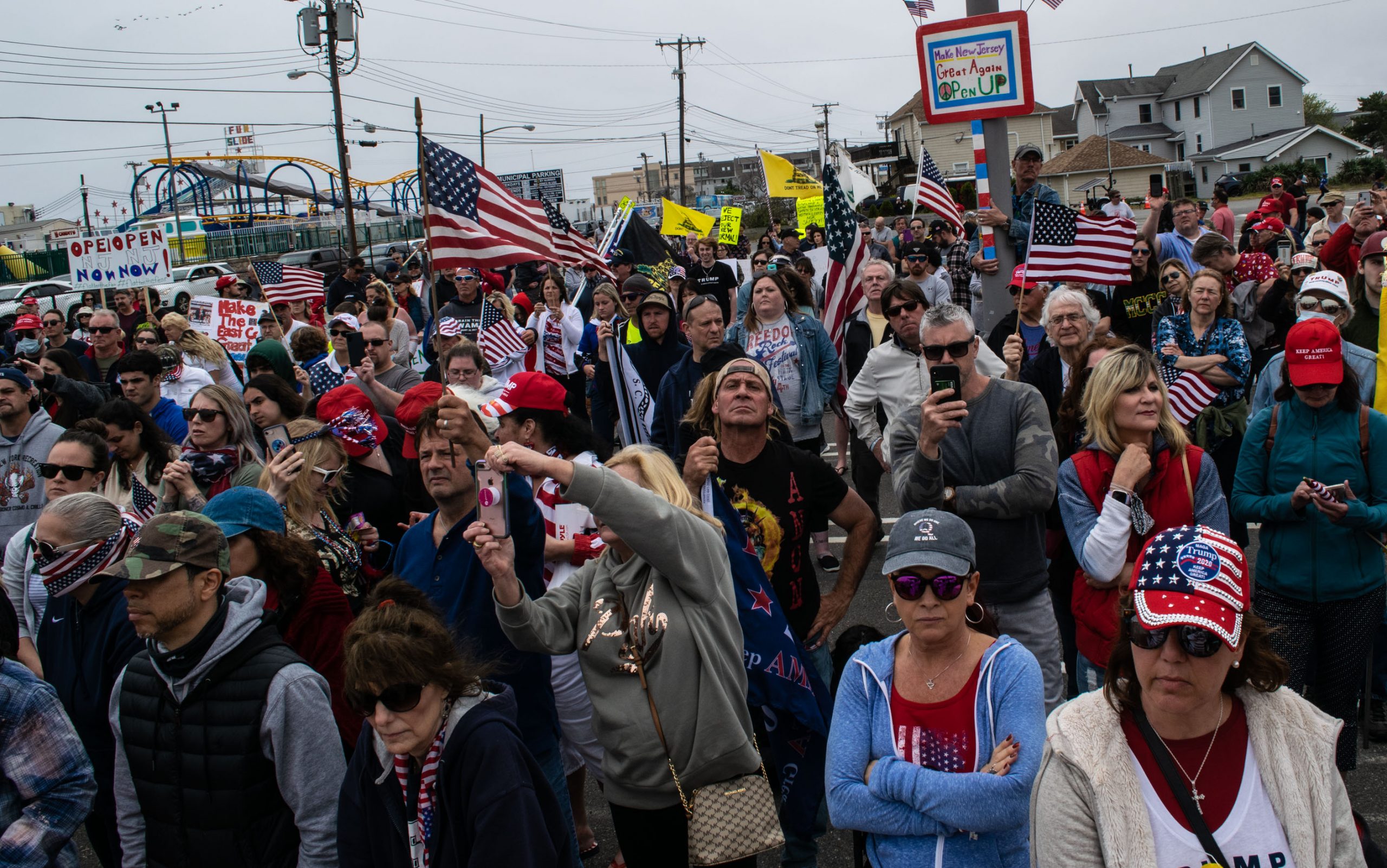 A 'Reopen NJ' rally is held in Point Pleasant Beach, May 25, 2020. (Photo: Daniel Nee)