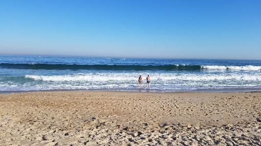 A coveted November beach day, Nov. 8, 2020. (Photo: Patricia Nee)