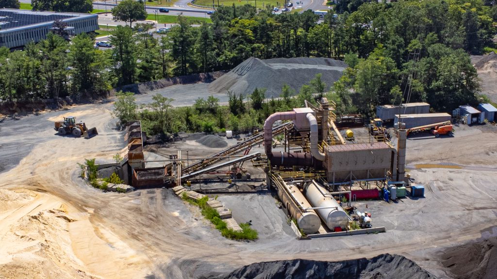 The Stavola asphalt plant, Brick, N.J., Fall 2025. (Photo: Shorebeat)