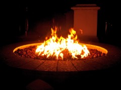 Fire Pit (Photo: Fire. Water. Burn./Flickr)