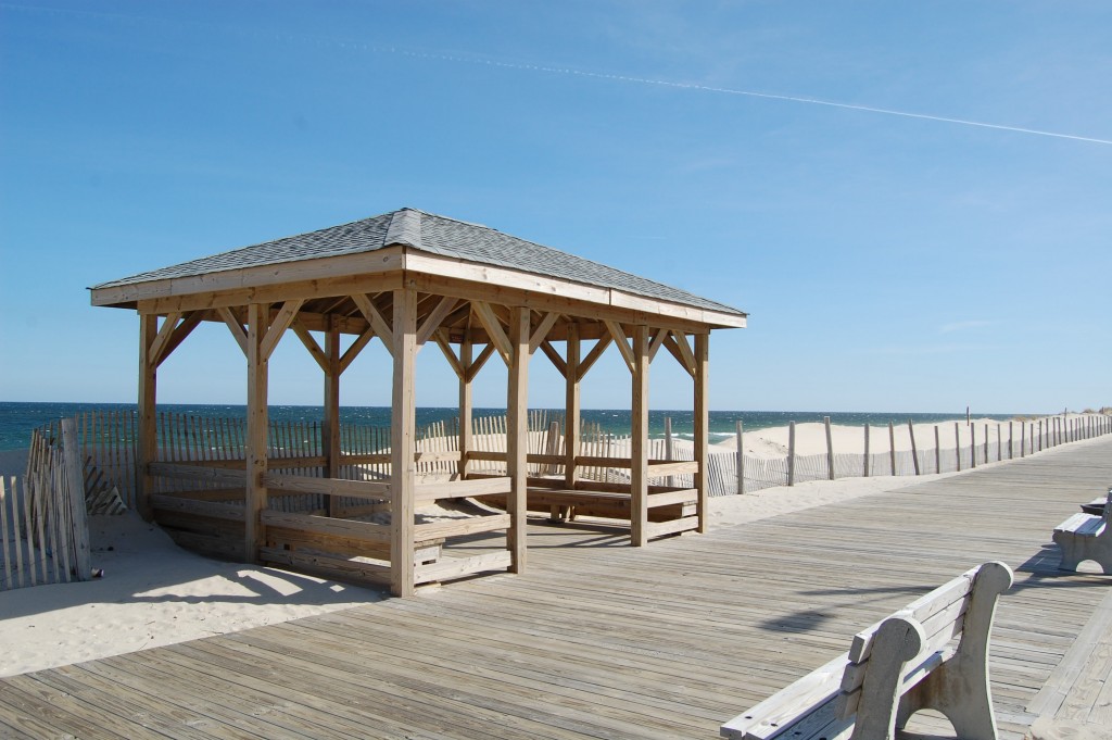 Benches and a gazebo along the Lavallette boardwalk. (Photo: Daniel Nee)
