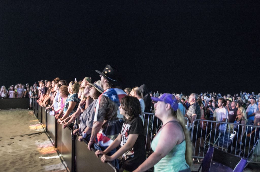 Trace Adkins Performs in Seaside Heights, N.J., July 13, 2016. (Photo: Daniel Nee/Shorebeat)