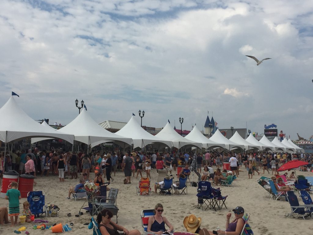 The 2016 Wine on the Beach event in Seaside Heights. (Photo: Daniel Nee)