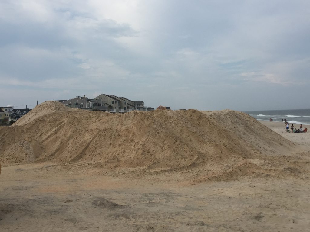 A temporary protective berm being constructed in Seaside Heights, Sept. 2016. (Photo: Daniel Nee)