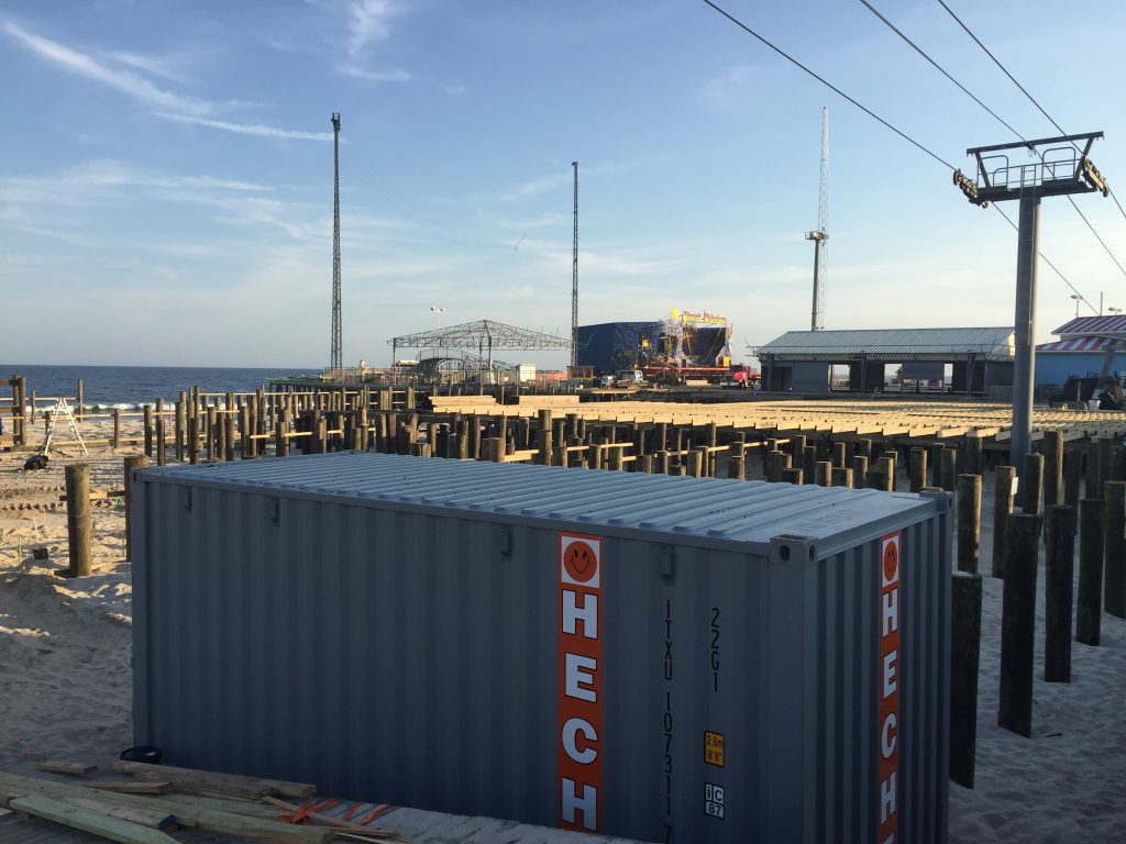 Construction on the Casino Pier expansion during the first week of November 2016. (Photo: Daniel Nee)