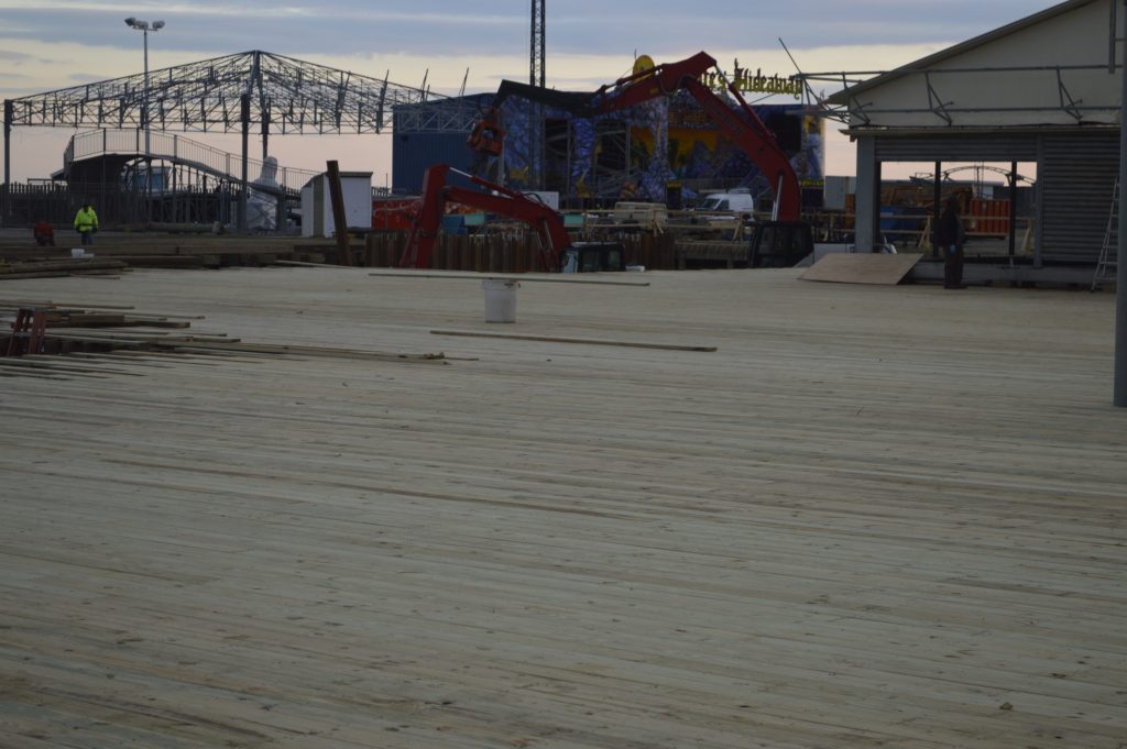 Construction on Casino Pier, Dec. 1, 2016. (Photo: Daniel Nee)
