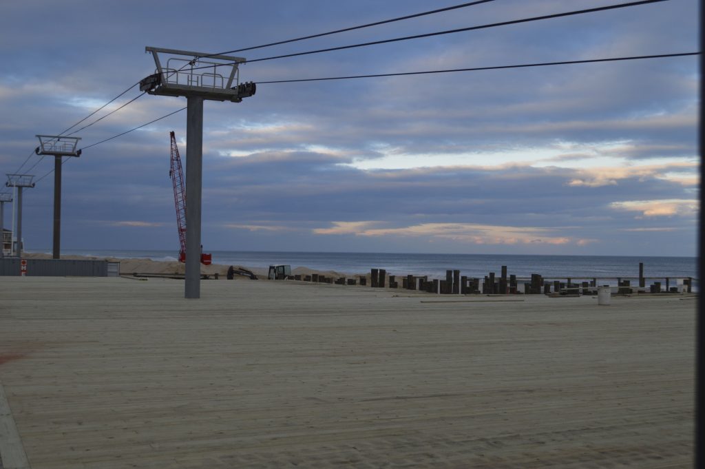 Construction on Casino Pier, Dec. 1, 2016. (Photo: Daniel Nee)