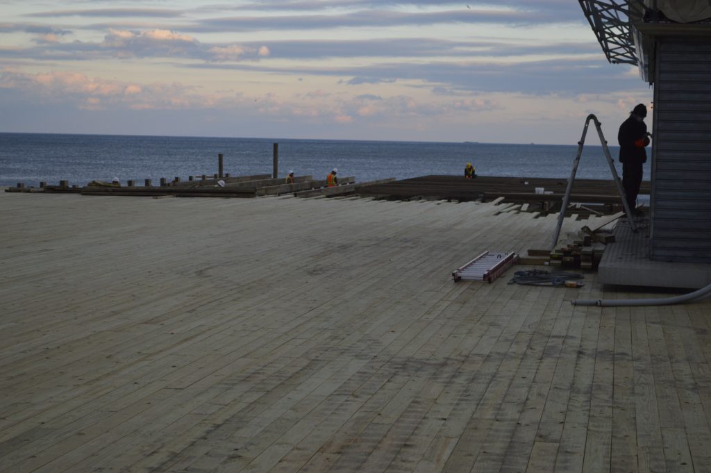 Construction on Casino Pier, Dec. 1, 2016. (Photo: Daniel Nee)