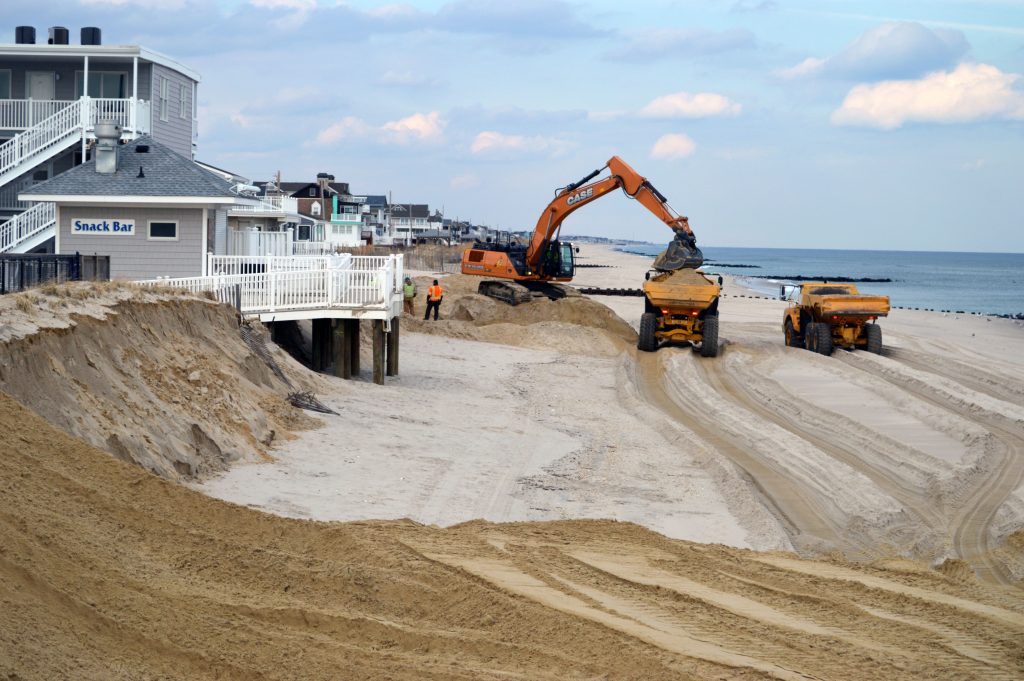 Work continues to rebuild protective berms in Ortley Beach following a nor'easter, Feb. 2, 2017. (Photo: Daniel Nee)