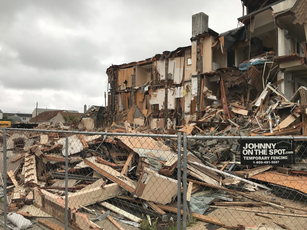 Demolition ongoing at the former Travel Inn site in Seaside Heights. (Photo: Daniel Nee)