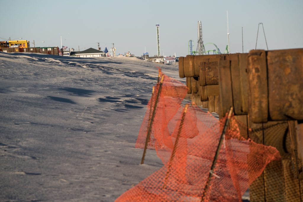 Equipment on the beach in Seaside Park as replenishment work is about to restart, Dec. 18, 2018. (Photo: Daniel Nee)