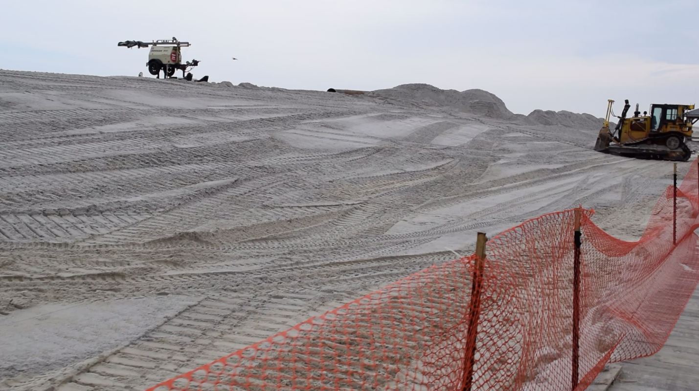 Dunes begin to take shape at the Lavallette beachfront, Feb. 6, 2019. (Photo: Daniel Nee)