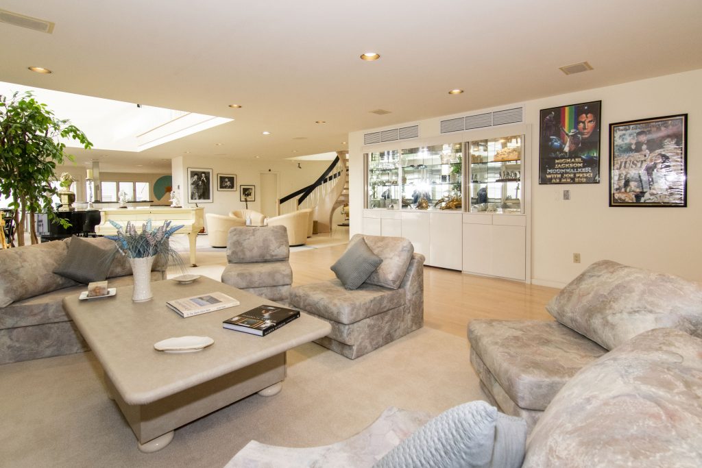 Actor Joe Pesci's Lavallette home, currently listed for sale. (Photo Credit: TopTenRealEstateDeals.com)