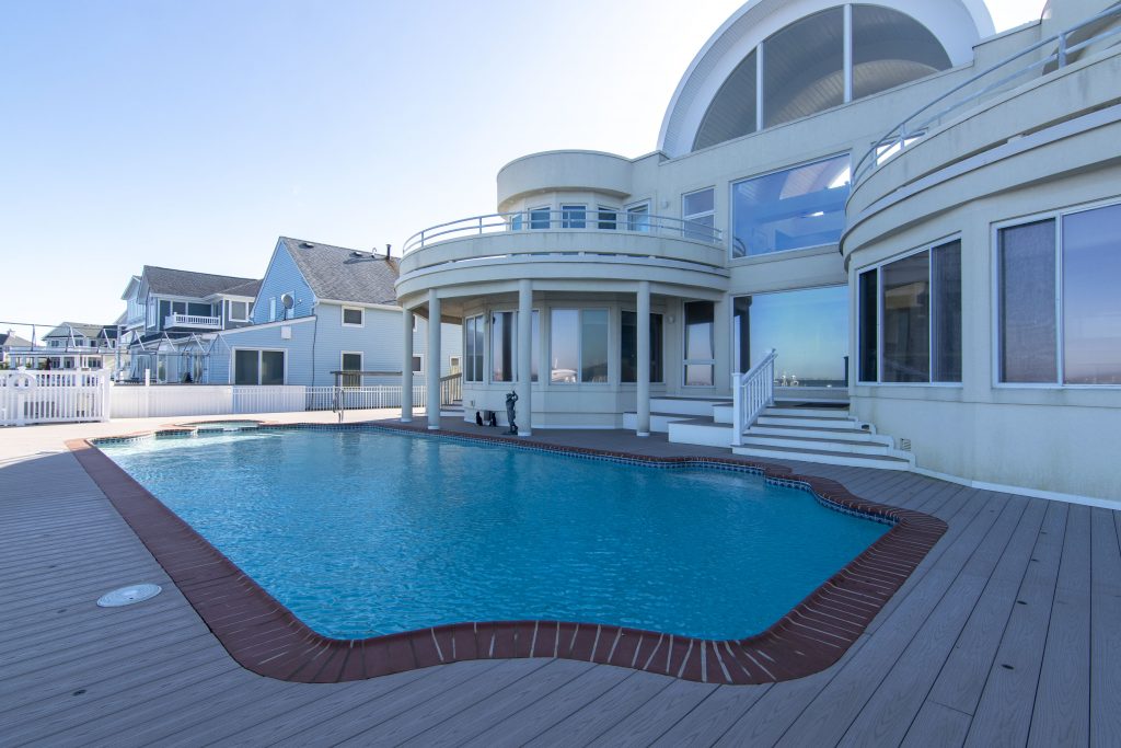 Actor Joe Pesci's Lavallette home, currently listed for sale. (Photo Credit: TopTenRealEstateDeals.com)