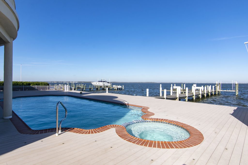 Actor Joe Pesci's Lavallette home, currently listed for sale. (Photo Credit: TopTenRealEstateDeals.com)