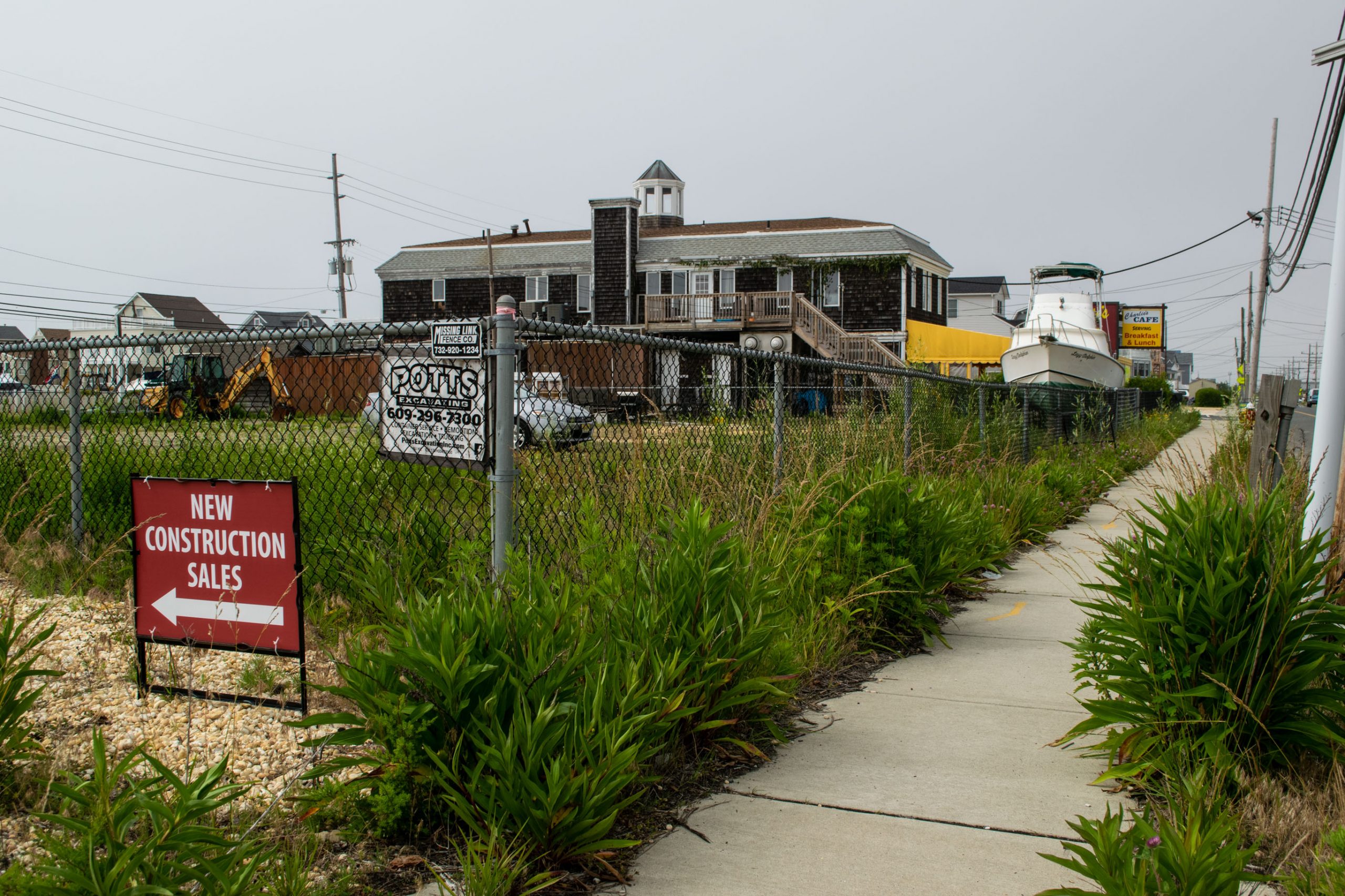 The Brick planning board approved the construction of three new homes along Route 35, June 2020. (Photo: Daniel Nee)