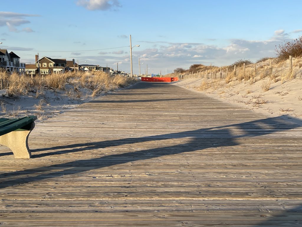 A blocked portion of the Seaside Park boardwalk, Jan. 2021. (Photo: Daniel Nee)