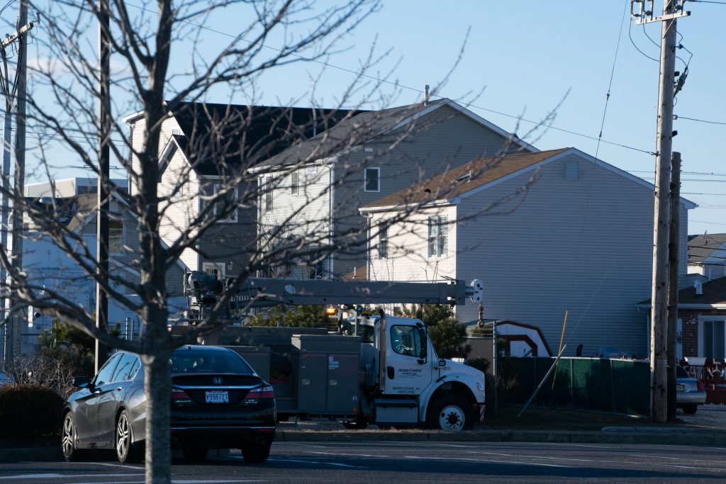 A JCP&L truck near the scene of a power outage in Ortley Beach, Jan. 29, 2021. (Photo: Daniel Nee)