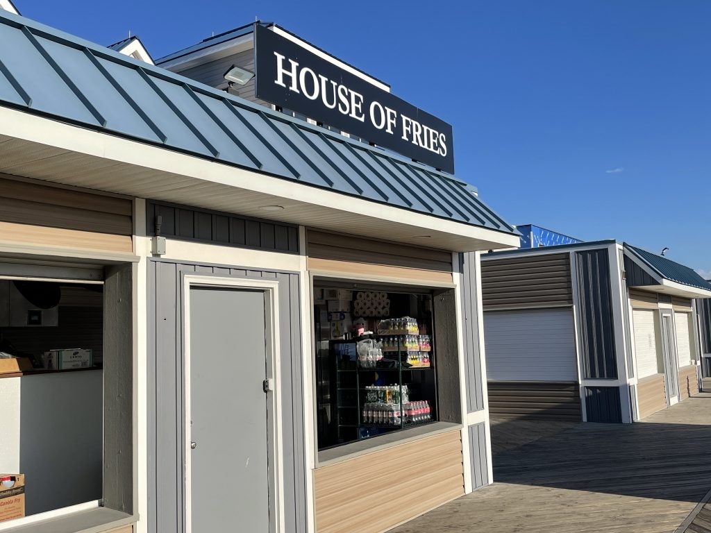 The restroom near the Dupont Avenue kiosk property in Seaside Heights, N.J., June 17, 2021. (Photo: Daniel Nee)
