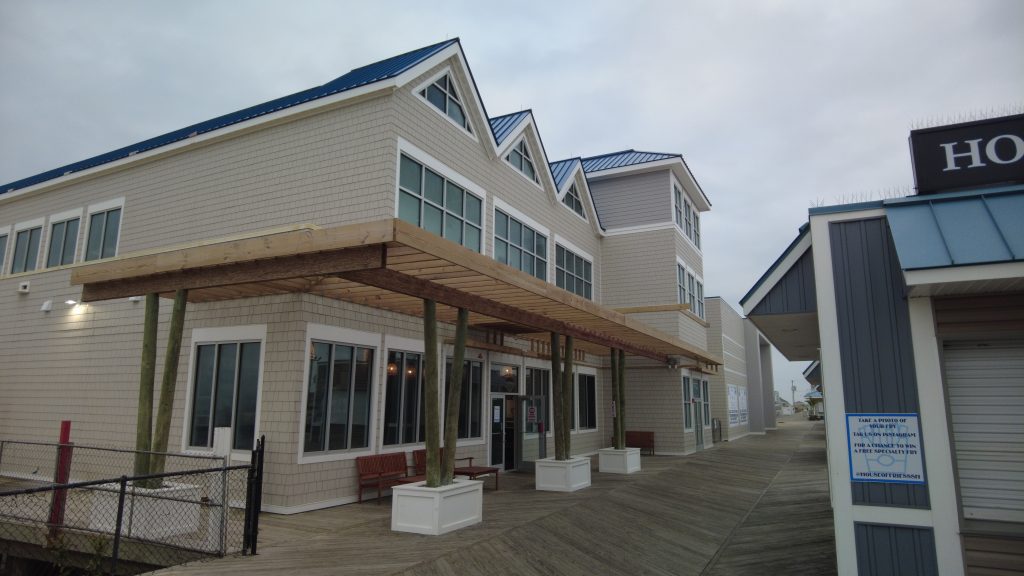 The Ocean Club and adjacent kiosks, Seaside Heights, N.J., Oct. 2021. (Photo: Daniel Nee)