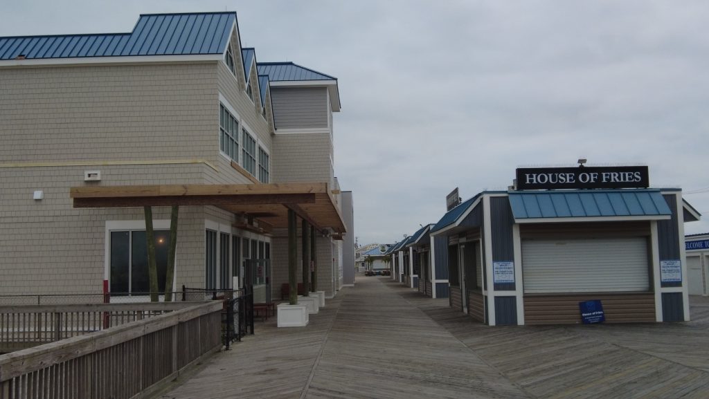 The Ocean Club and adjacent kiosks, Seaside Heights, N.J., Oct. 2021. (Photo: Daniel Nee)