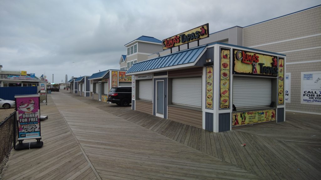 The Ocean Club and adjacent kiosks, Seaside Heights, N.J., Oct. 2021. (Photo: Daniel Nee)