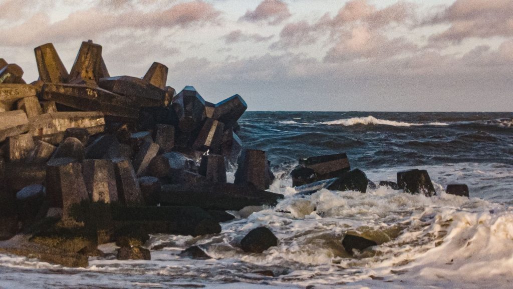 Rough surf at Manasquan Inlet, Oct. 11, 2021. (Photo: Daniel Nee)