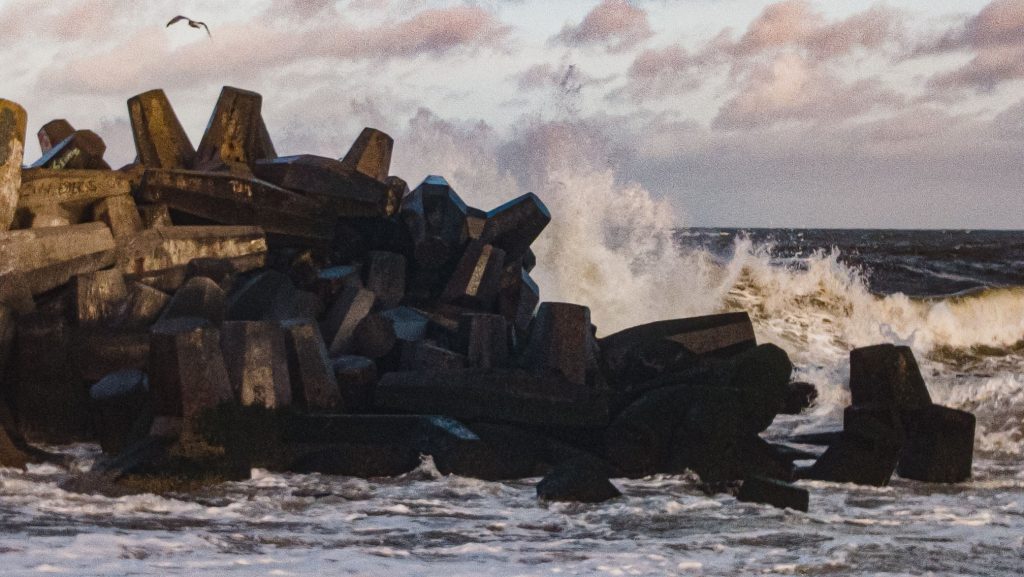 Rough surf at Manasquan Inlet, Oct. 11, 2021. (Photo: Daniel Nee)
