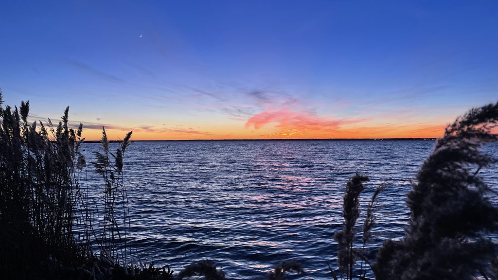 Sunset on Barnegat Bay, Jan. 4, 2022. (Photo: Daniel Nee)