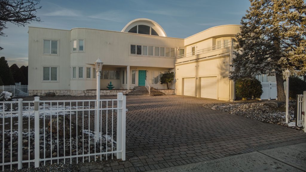 The home owned by actor Joe Pesci in Lavallette, Jan. 2022. (Photo: Daniel Nee)