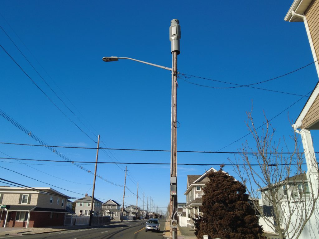 A small cell 5G node installed along Route 35 in Lavallette, March 2022. (Photo: Daniel Nee)