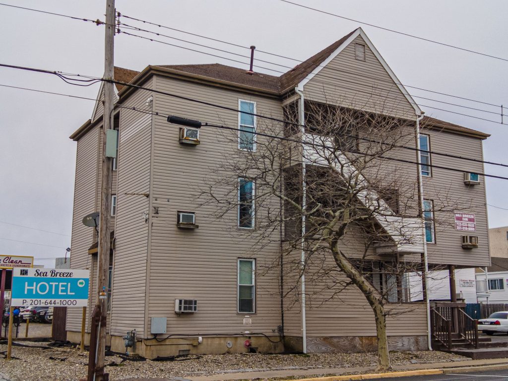 The Sea Breeze Hotel, Seaside Heights, slated for redevelopment, March 2022. (Photo: Daniel Nee)
