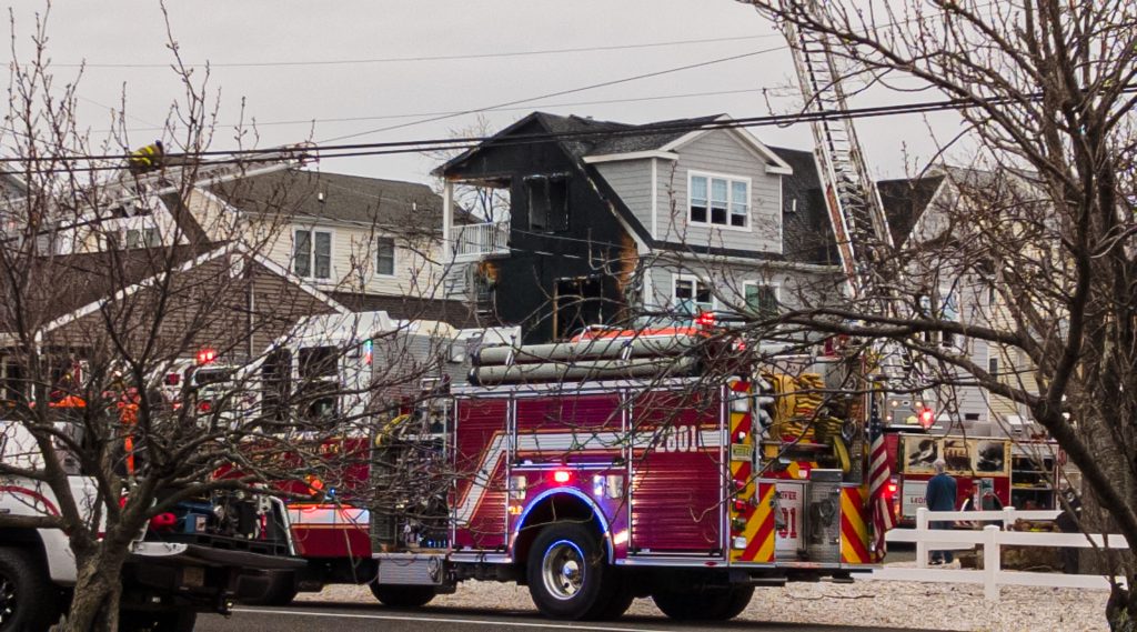 The aftermath of a fire at Bay Boulevard and First Avenue in Ortley Beach, April 5, 2022. (Photo: Daniel Nee)