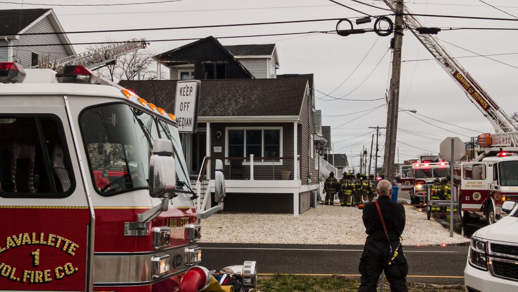 The aftermath of a fire at Bay Boulevard and First Avenue in Ortley Beach, April 5, 2022. (Photo: Daniel Nee)
