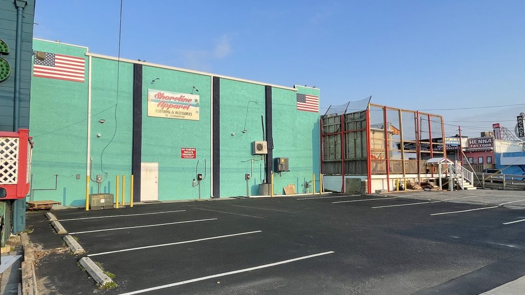 Shoreline Apparel, a store on the Seaside Heights boardwalk with approvals to expand. (Photo: Daniel Nee)