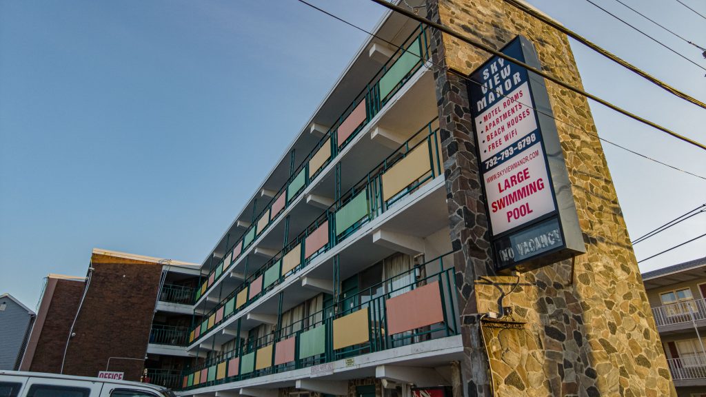 Skyview Manor Motel, Seaside Heights, N.J., June 2022. (Photo: Daniel Nee)
