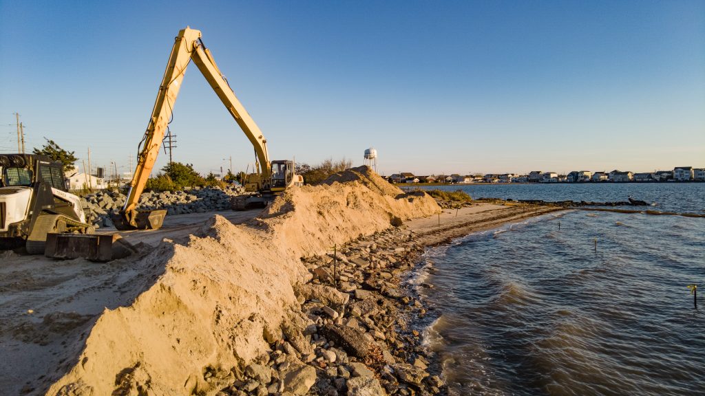 Construction crews are in place to build a 'living shoreline' in Seaside Heights' south bayfront, Nov. 2022. (Photo: Daniel Nee)