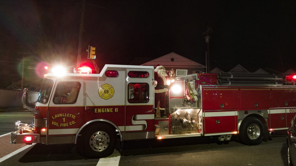 The Lavallette Christmas Tree lighting ceremony kicks off the holiday season, Dec. 2, 2022. (Photo: Daniel Nee)