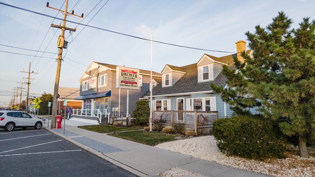 The property at 1503 Grand Central Avenue, slated for residential development, Dec. 5, 2022. (Photo: Daniel Nee)