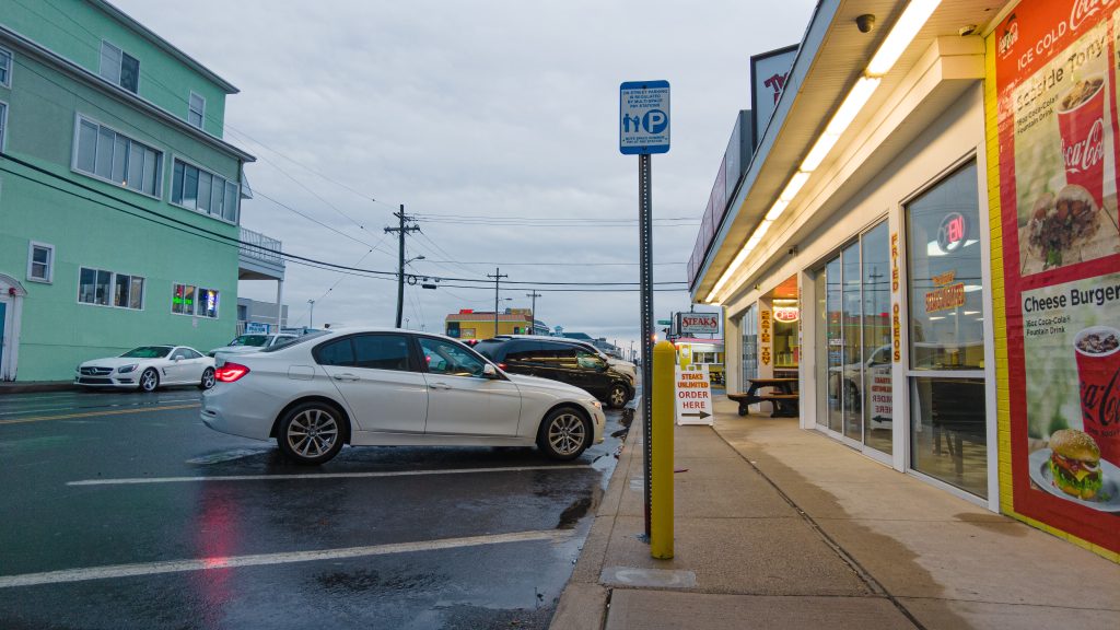 Vehicles park in angled spaces in Seaside Heights, Feb. 2023. (Photo: Daniel Nee)