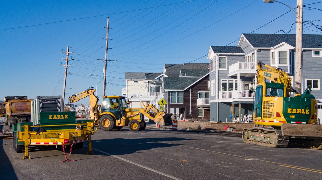 Crews work on the reconstruction of H and G streets in Seaside Park, N.J., Feb. 14, 2023. (Photo: Daniel Nee)