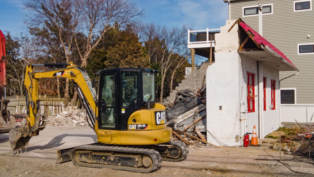 Demolition crews take down the former Southern Service Center in Seaside Park, N.J., March 20-21, 2023. (Photo: Daniel Nee)