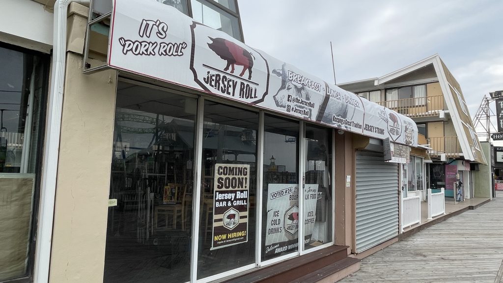 'Jersey Roll Bar & Grill' advertises their impending opening at the former Aztec bar. (Photo: Shorebeat/ Daniel Nee)