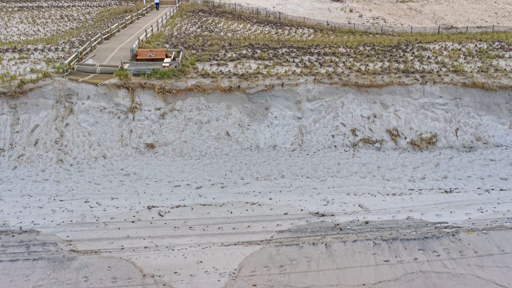 Dune 'cliffs' in Ortley Beach following the April 28-30, 2023 storm. (Photo: Shorebeat)